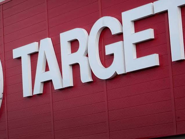 CRIME WAVE AT NEWNAN&nbsp;TARGET